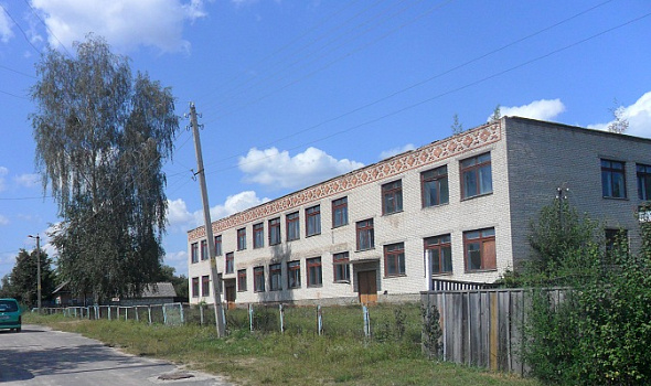 Здание нежилое. г.п. Лоев, ул. Трудовая, д. 4