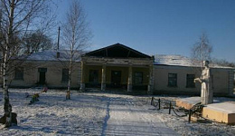 Здание дома культуры, д. Липиничи, ул. Центральная, д. 75